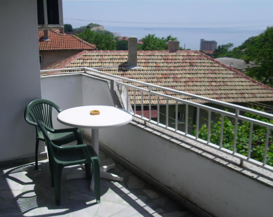 Guest House Villa Katty 발치크 객실 사진
